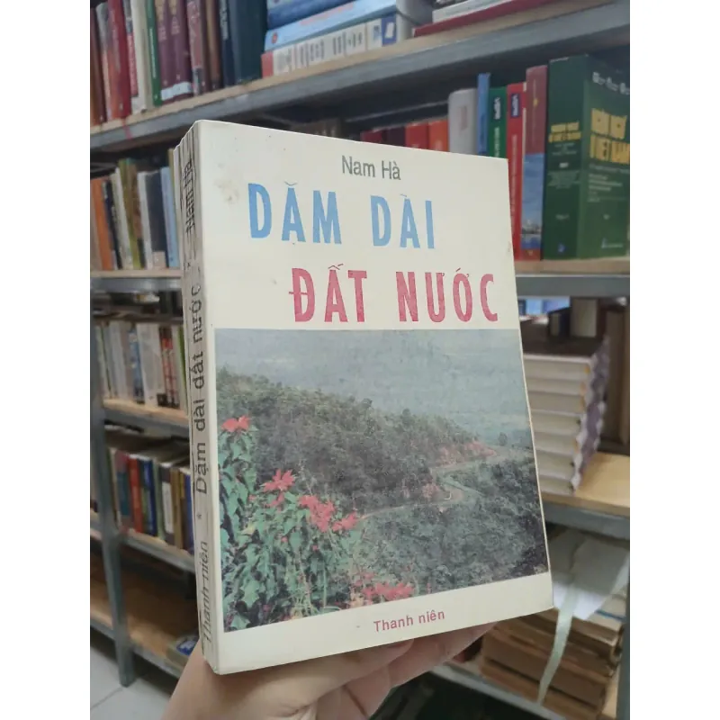 DẶM DÀI ĐẤT NƯỚC - NAM HÀ 702891