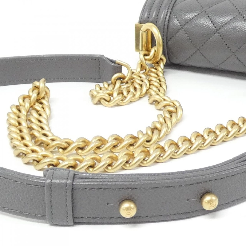 Túi xách Chanel Boy Chanel Line 67364 612708