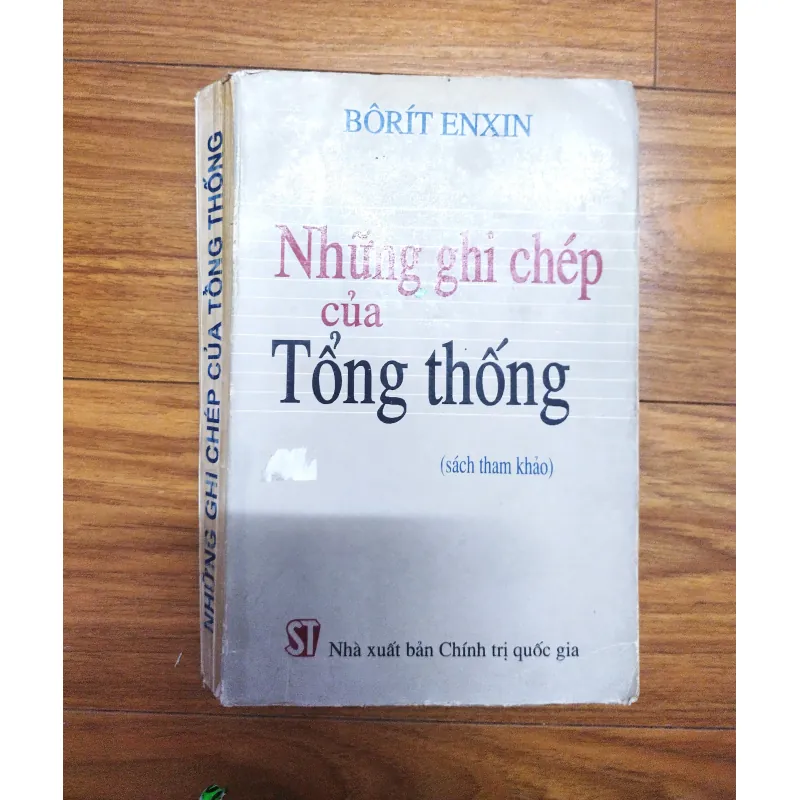 Sách: Những ghi chép của Tổng thống - TG: Bô-Rít En-xin 729215