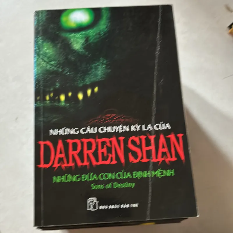 Những câu chuyện kỳ lạ của Darren Shan bộ 12 cuốn (thiếu tập 1) 738422