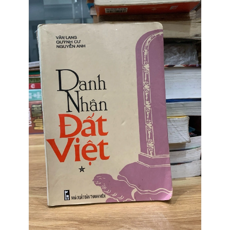 Danh nhân Đất Việt - NXB Thanh Niên 751052