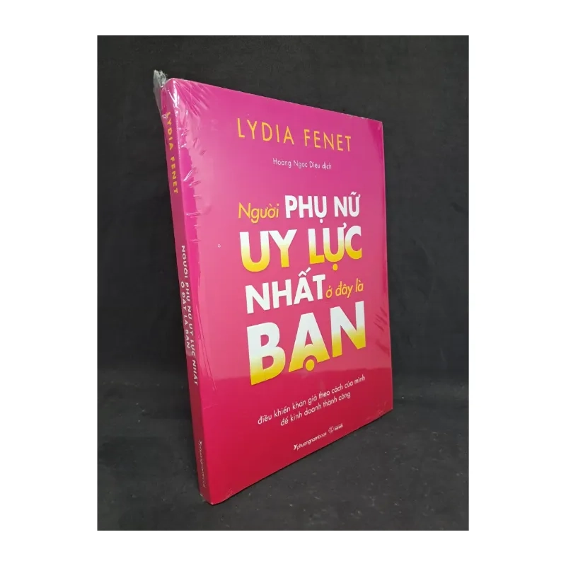 Người phụ nữ uy lực nhất ở đây là bạn - Lydia Fenet 985145