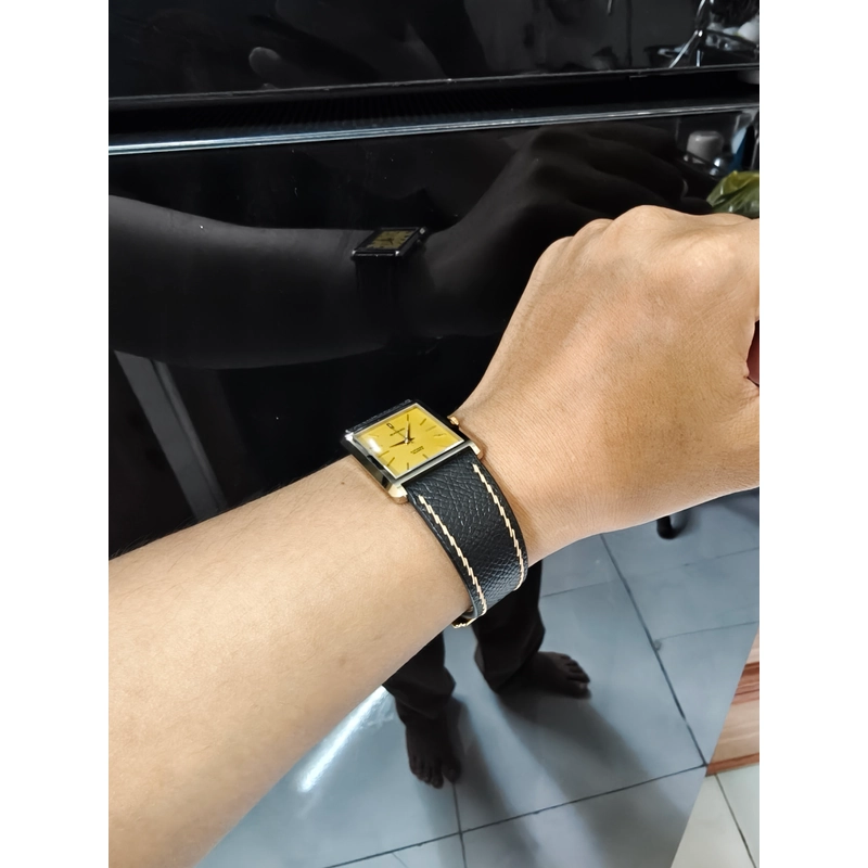 Đồng hồ tank vỏ đá  530475