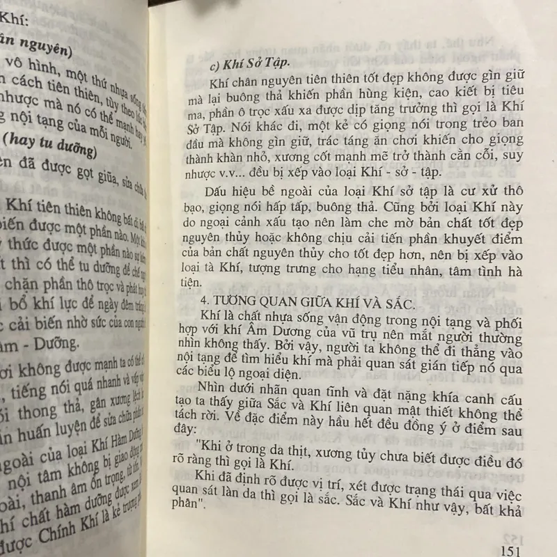 VẬN DỤNG KHOA NHÂN TƯỚNG HỌC TRONG ỨNG XỬ VÀ QUẢN LÝ KINH DOANH (XB 1998) 697721