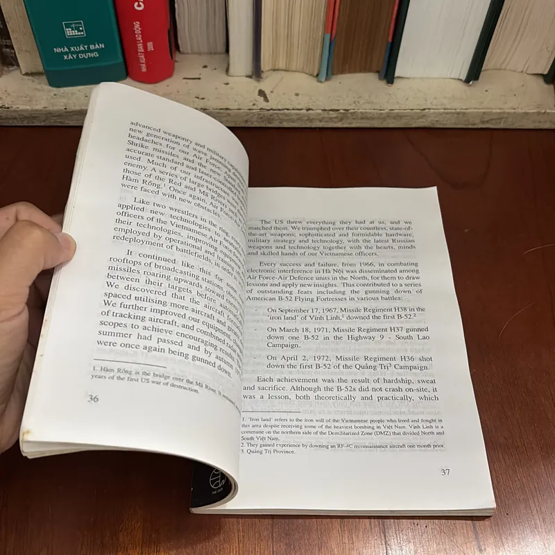 [Chữ Ký Tác Giả] - II Christmas Bombing Điện Biên Phủ In The Air - Lưu Trọng Lân - 2004 638462