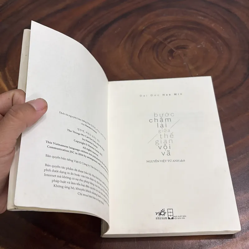 II Sách Hay: Bước Chậm Lại Giữa Thế Gian Vội Vã - Đại Đức Hae Min - 2019 987422