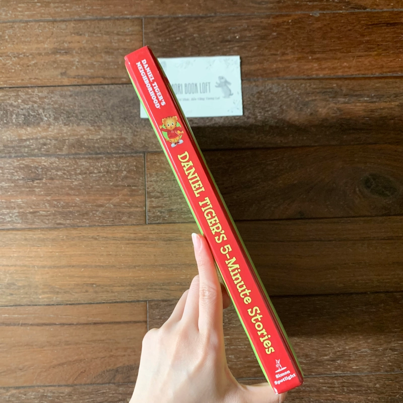Sách ngoại văn Daniel Tiger’s 5-Minute Stories, Used, Bìa xốp 498050