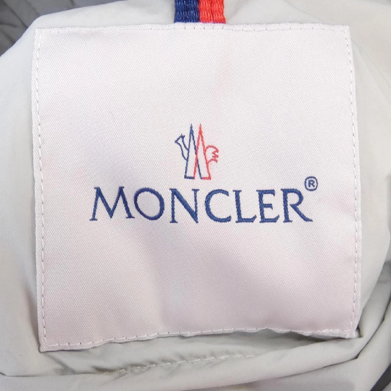 Áo khoác lông vũ MONCLER 638942