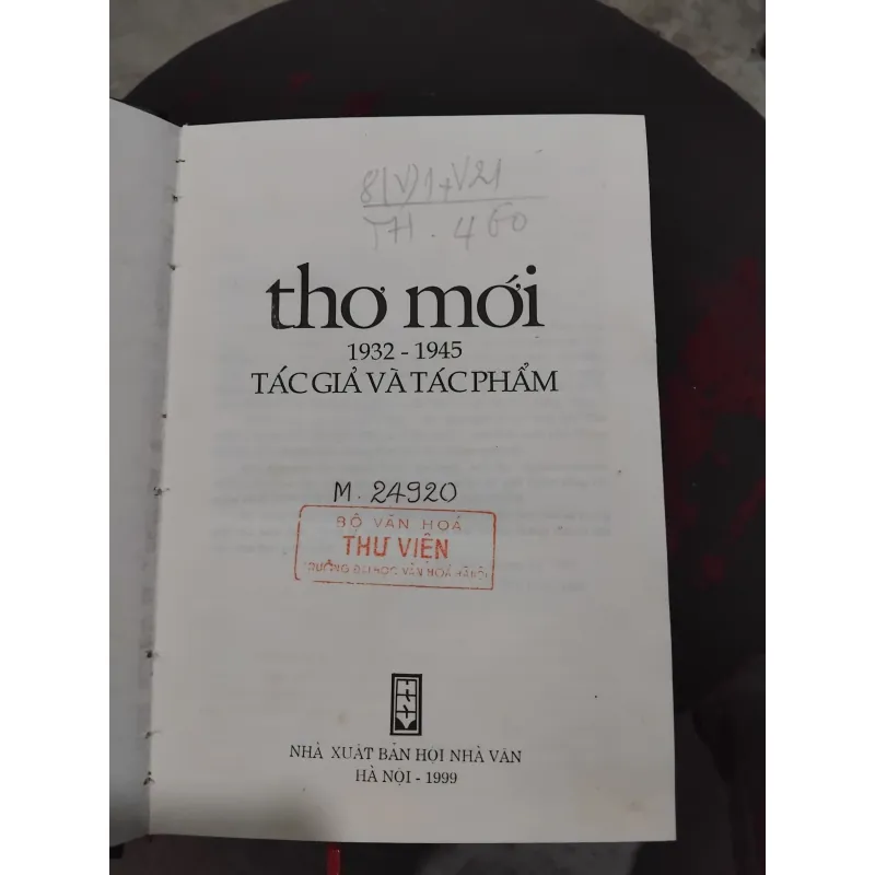 Thơ mới 1932 - 1945 tác giả và tác phẩm  994763