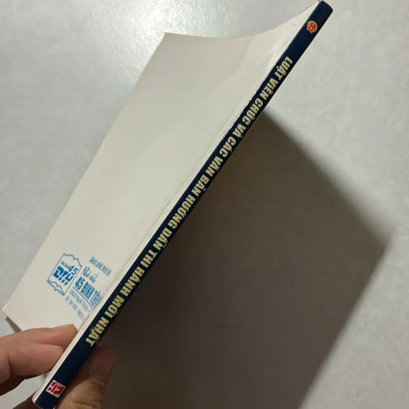 Luật viên chức 746506