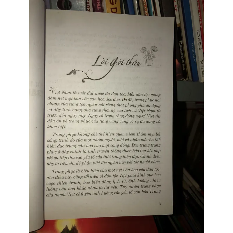 Hỏi đáp về trang phục truyền thống Việt Nam - Phạm Anh Trang 726699