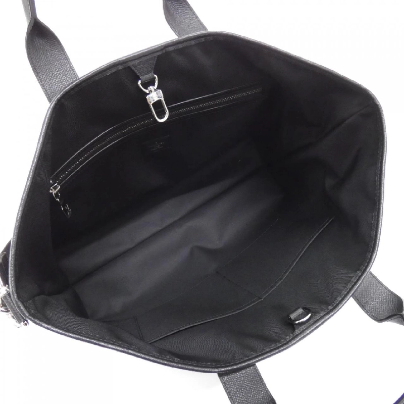 Túi xách cuối tuần Taiga Lama M30937 của Louis Vuitton 610721