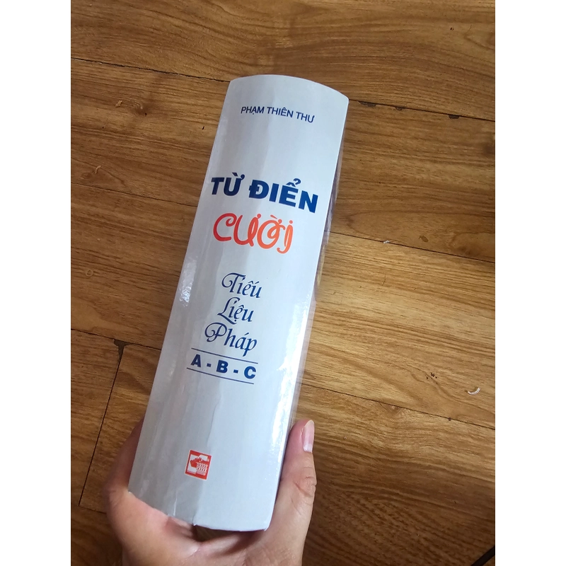Từ điển CƯỜI - Phạm Thiên Thư (bìa cứng)
200k 448376