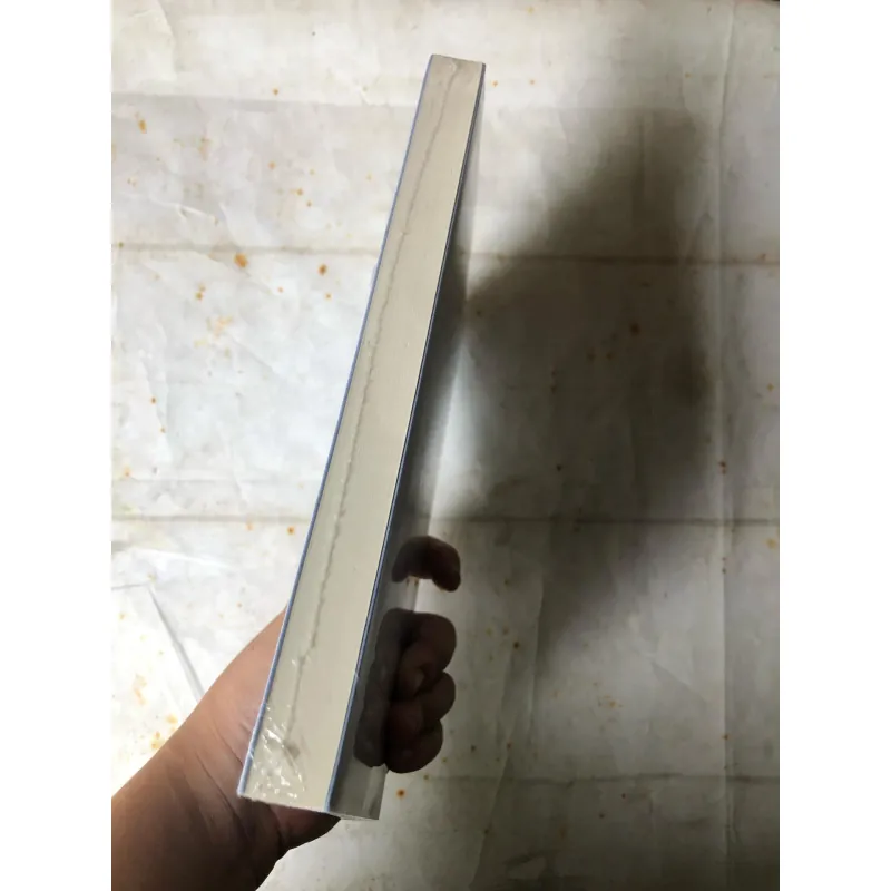 Địa Đàng Xa Lối - Evelyn Waugh Giá bìa: 195k | Giá bán: 135k 735529