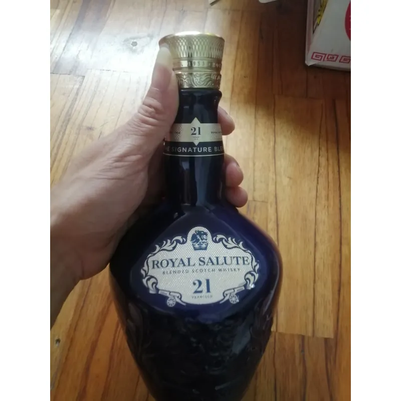 Vỏ Rượu Whisky Royal Salute 21 Năm 996297