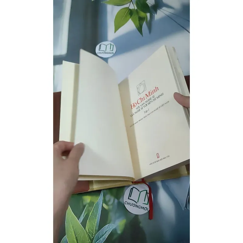 [MIỄN PHÍ BỌC SÁCH] Hồ Chí Minh Với Văn Nghệ Sĩ 1 990365