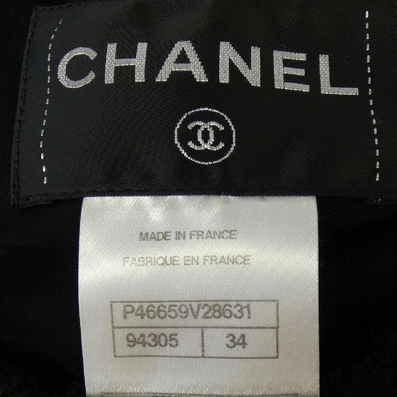 Jacket không cổ CHANEL P46659V28631 631034