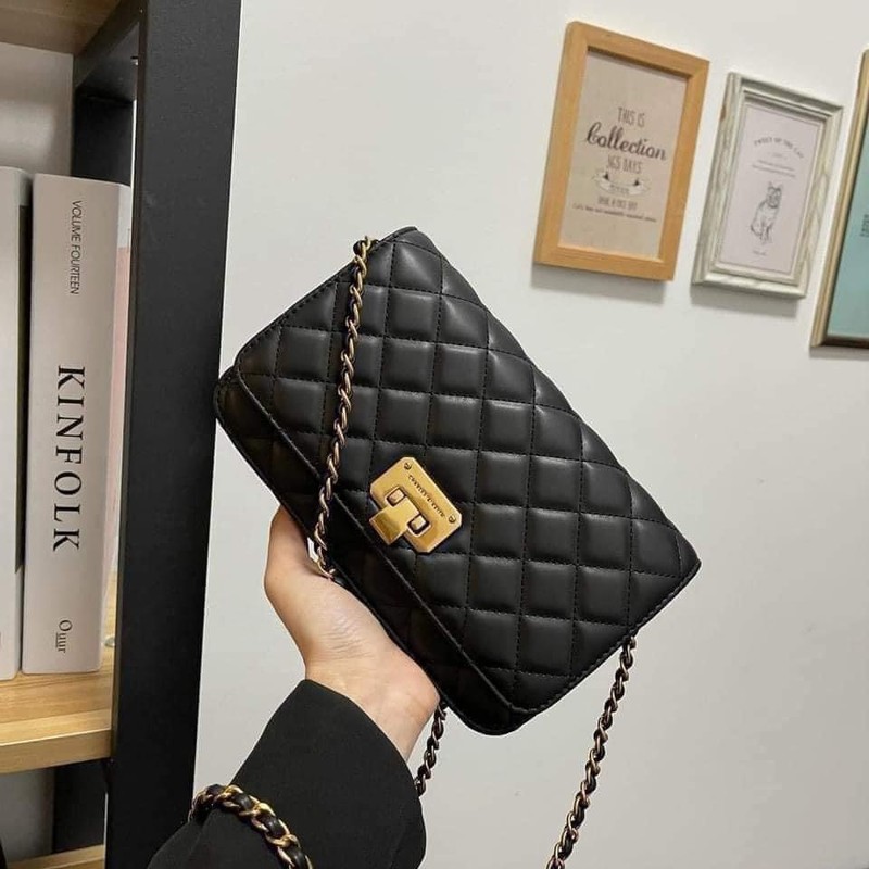 Túi trám Charles & Keith Code: CK2-70160082 141414