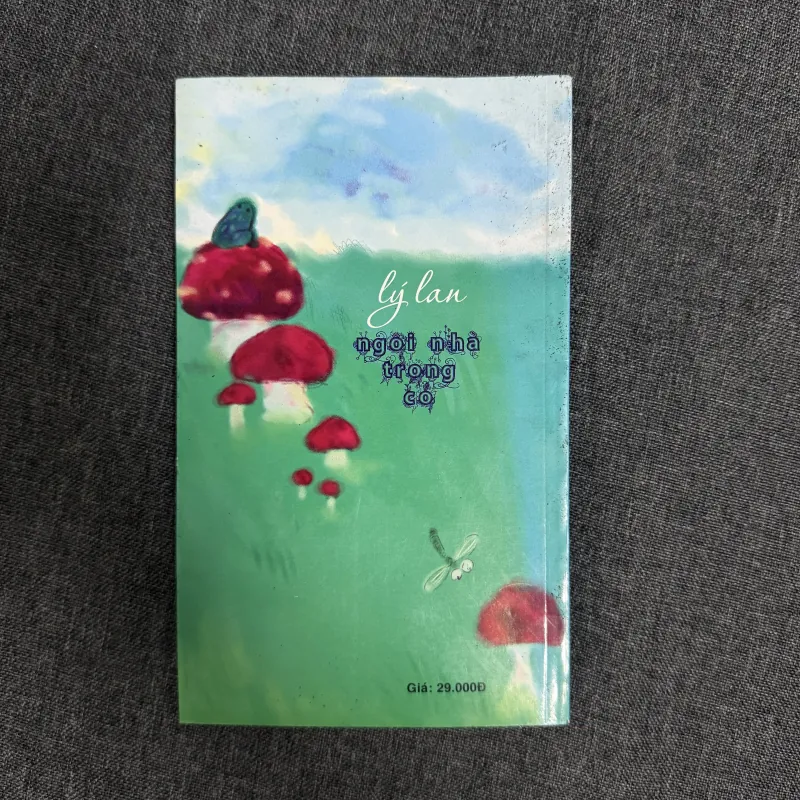 Ngôi nhà trong cỏ - Lý Lan 1010585