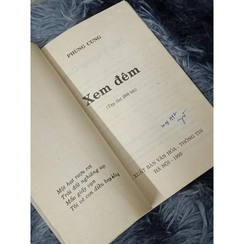 Xem đêm (Phùng Cung) 477829