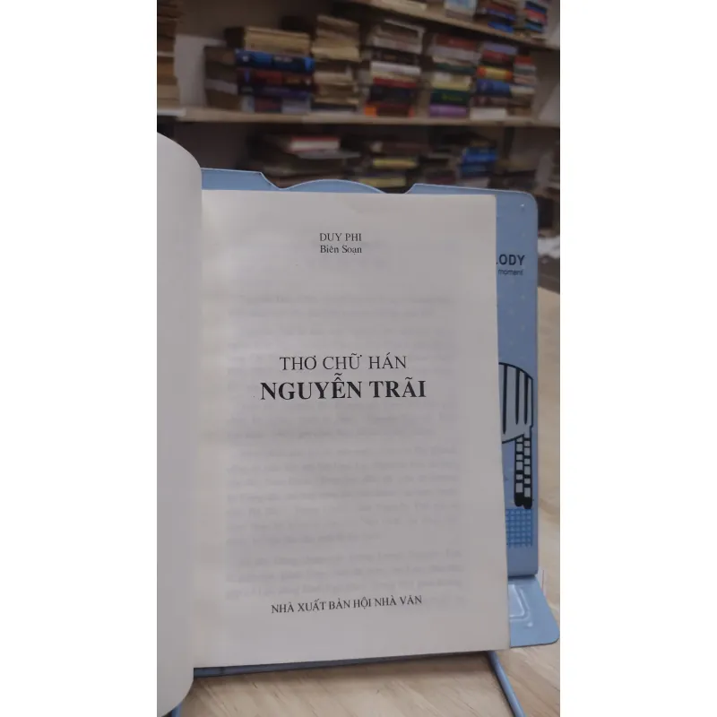 Sách - Thơ chữ Hán Nguyễn Trãi - Duy Phi biên dịch (A1) 564175