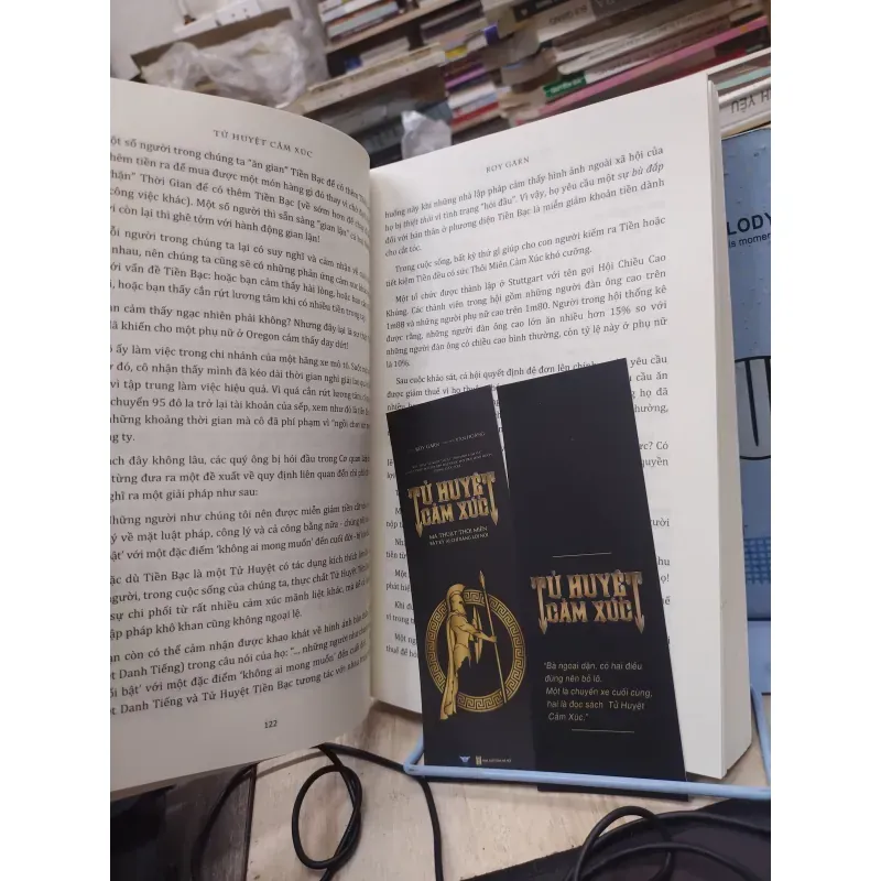 Sách: Tử huyệt cảm xúc - TG: Roy Garn (B3) 1017849