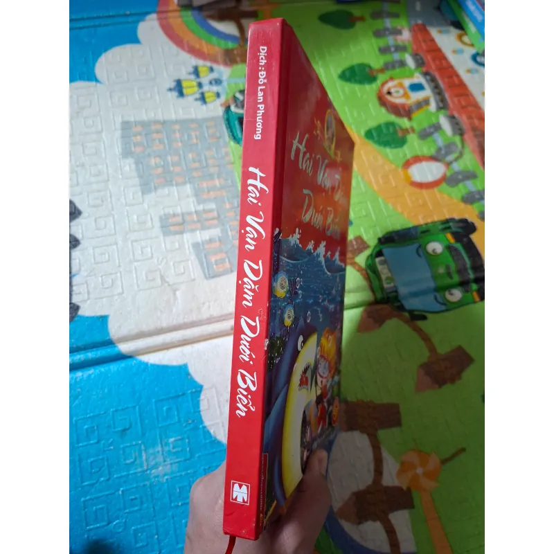 Hai Vạn Dặm Dưới Biển 789793