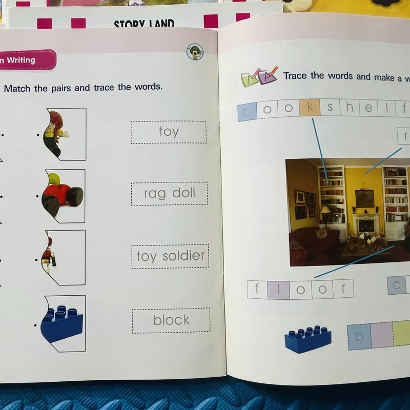 Story Land – spiders series 706373