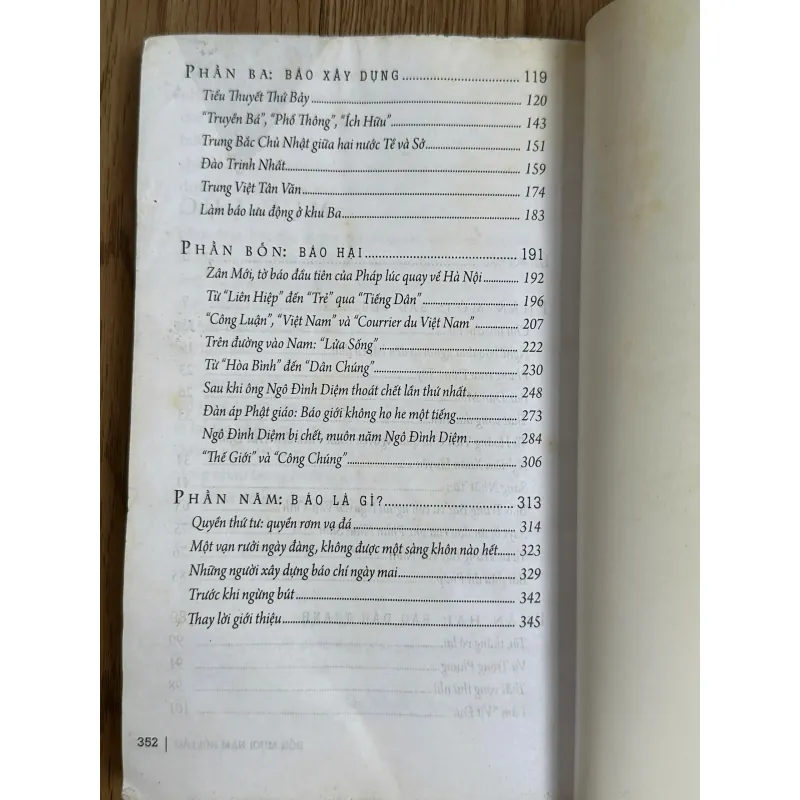 Bốn mươi năm nói láo - Vũ Bằng 788621