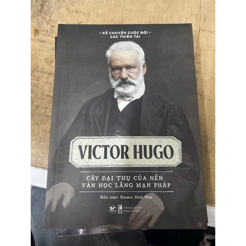 Victor Hugo - cây đại thụ của nền văn học lãng mạn Pháp .23 338296