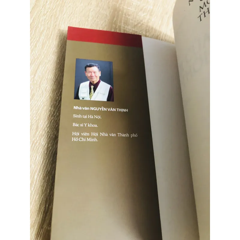 NGƯỜI CỦA MỘT THỜI 1006297