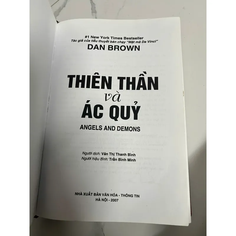 Thiên thần và Ác quỷ (Angels and Demons) - Dan Brown 991770
