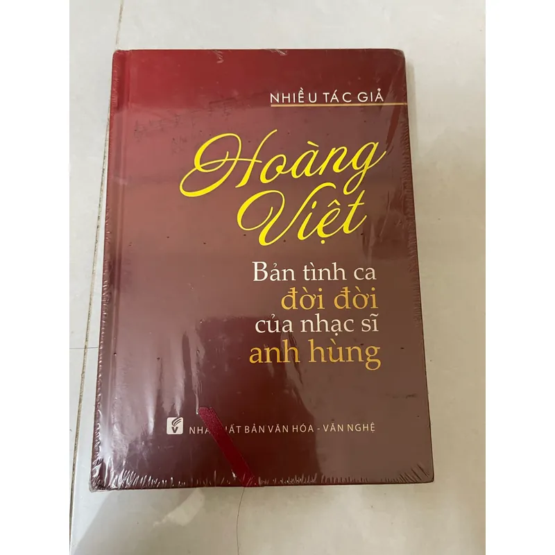 Hoàng việt Bản tình ca đời đời  của nhạc sĩ Anh Hùng 570093