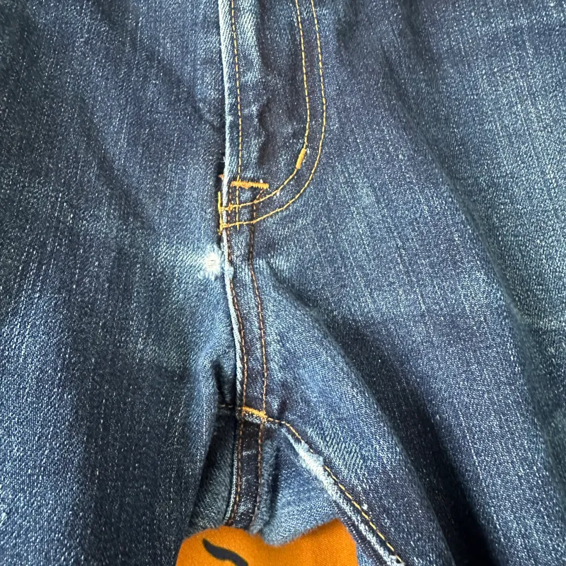 Quần jean Gu 965958