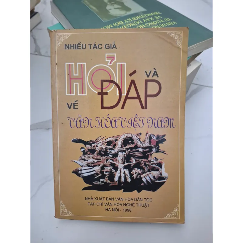 Hỏi và Đáp về Văn hóa Việt Nam - Nhiều tác giả - Sách kiến thức 696561