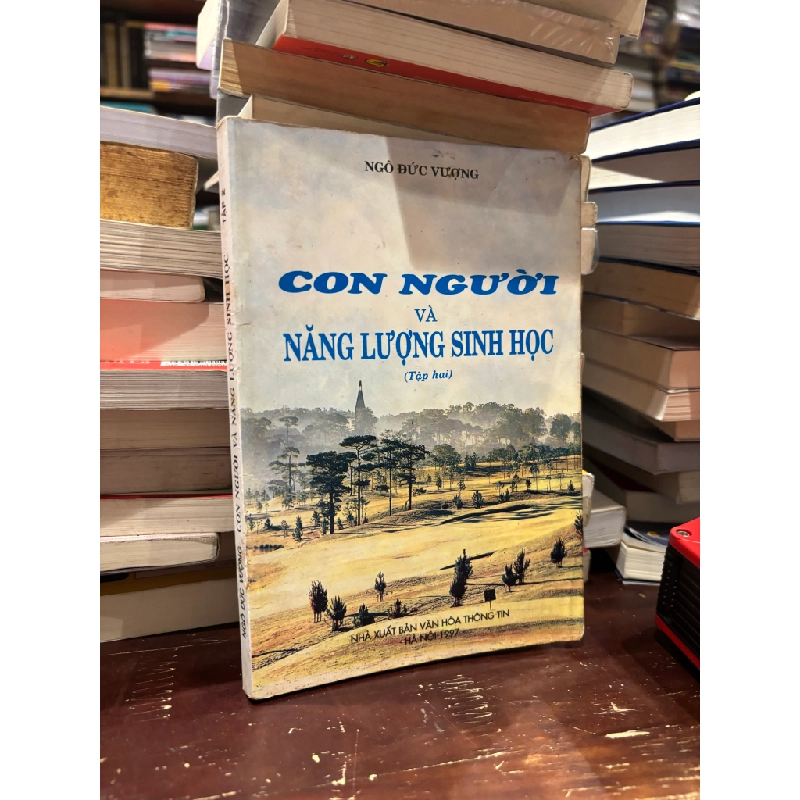 Con người và năng lượng sinh học - Ngô Đức Vượng 377332