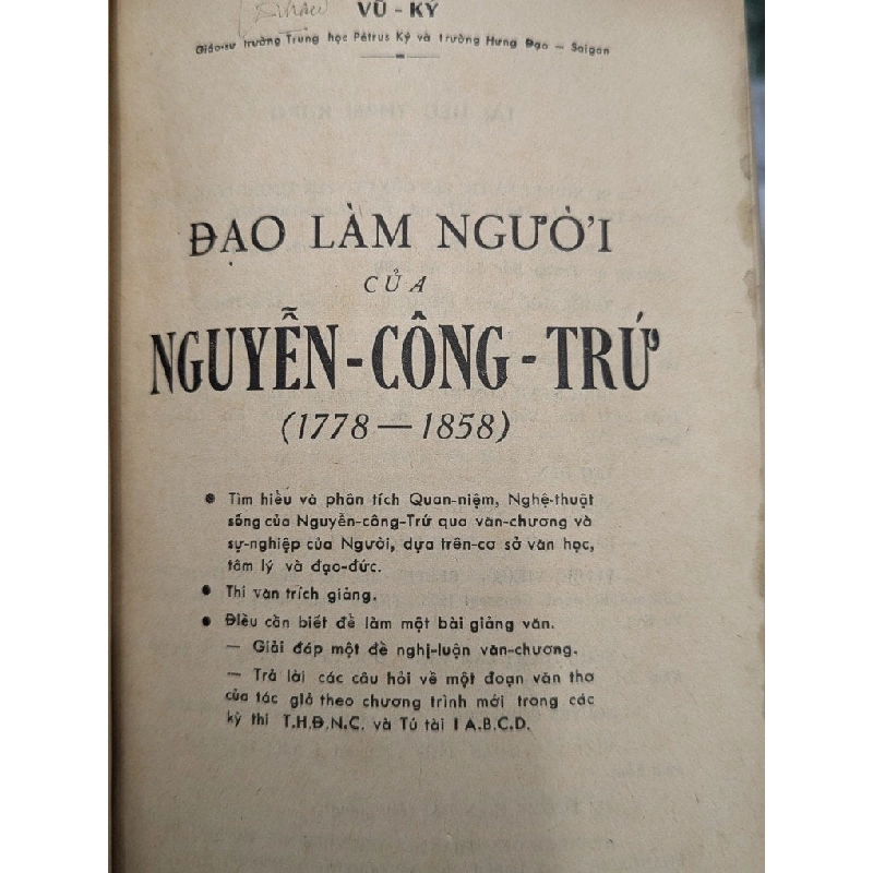 ĐẠO LÀM NGƯỜI CỦA NGUYỄN CÔNG TRỨ - VŨ KÝ 277660