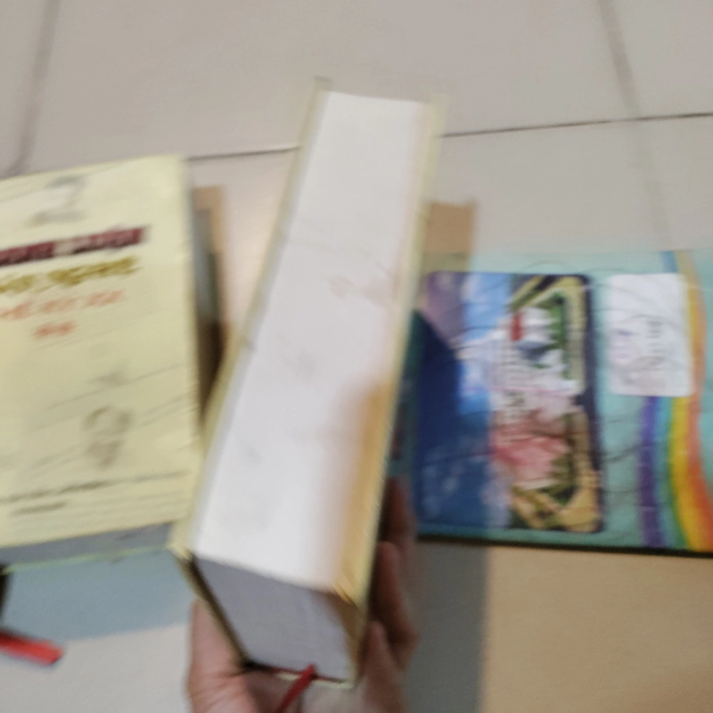 Tranh luận văn nghệ thế kỉ XX 443336