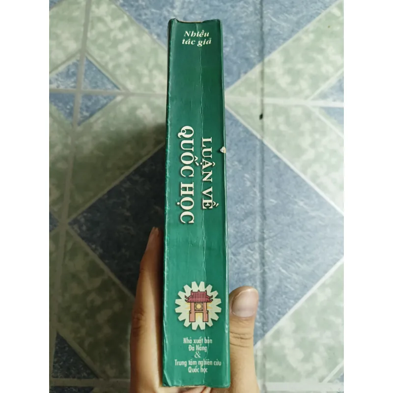 Luận về quốc học ( nghiên cứu - cảo luận) - Nhiều tác giả 568811