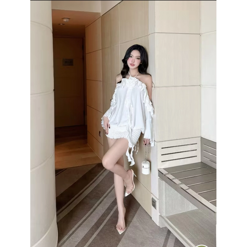 Đầm bí cổ yếm bèo nhún thun GLORIOUS chất liệu đũi vân mây hạn chế nhăn tôn dáng 532139