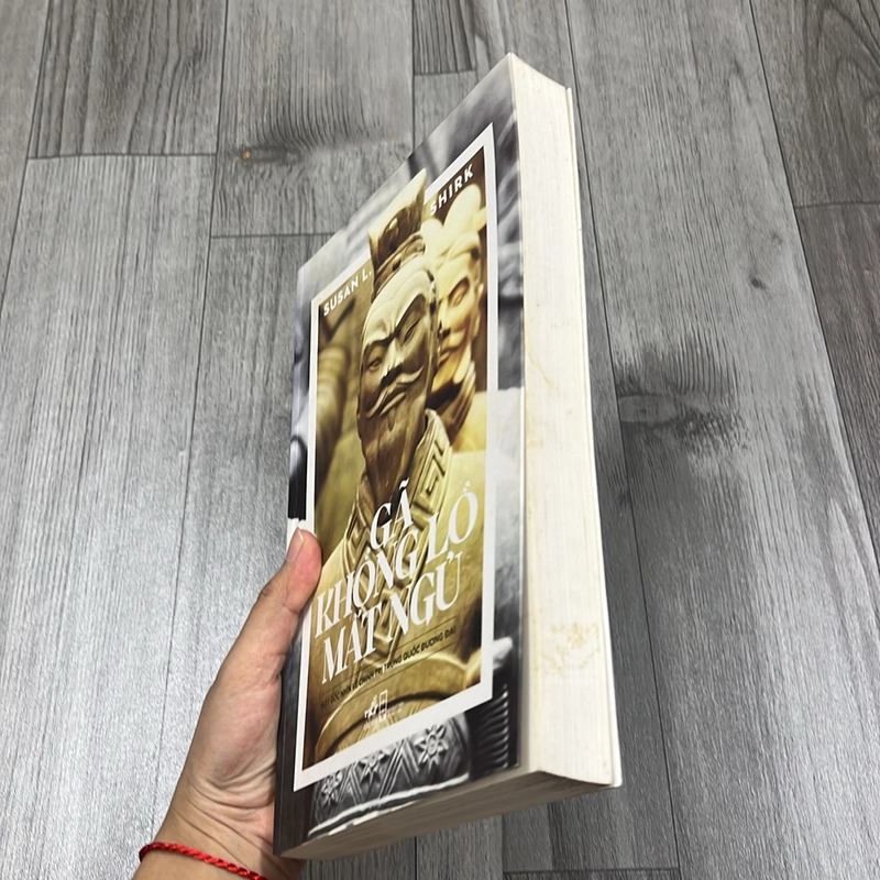 Gã khổng lồ mất ngủ. 3a5 531820
