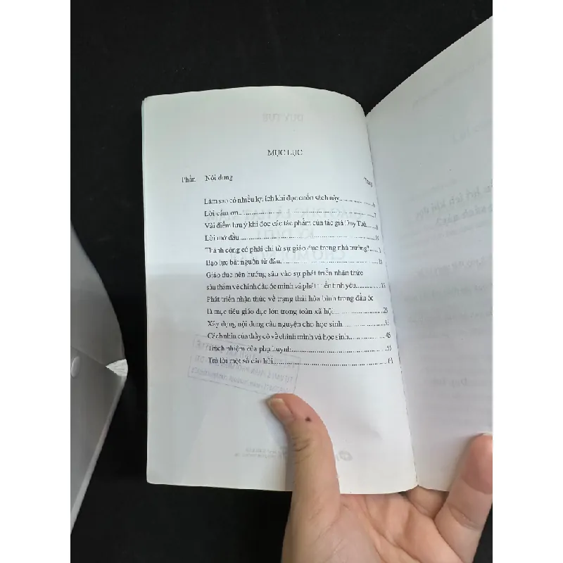 [Phiên Chợ Sách Cũ] Giáo Dục Là Hạt Mầm Kỳ Diệu Cho Mỗi Người, Duy Tuệ, 2011 1304 432332