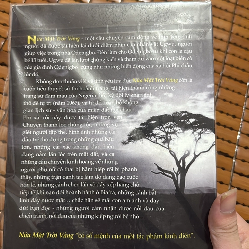 Nửa mặt trời vàng-Chimamanda Ngozi Adichie 525763