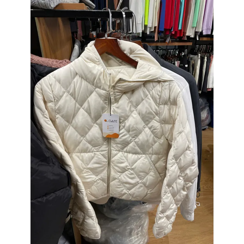 Áo lông vũ màu trắng có mũ siêu nhẹ ấm 927002