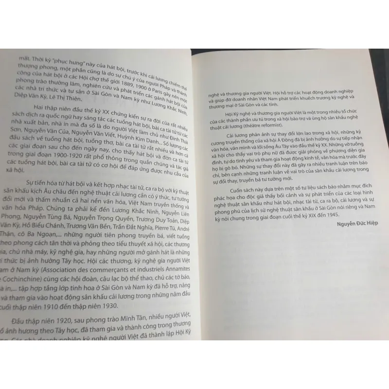 Nghệ Thuật Sân Khấu - Hát Bội, Đờn Ca Tài Tử Và Cải Lương 723438