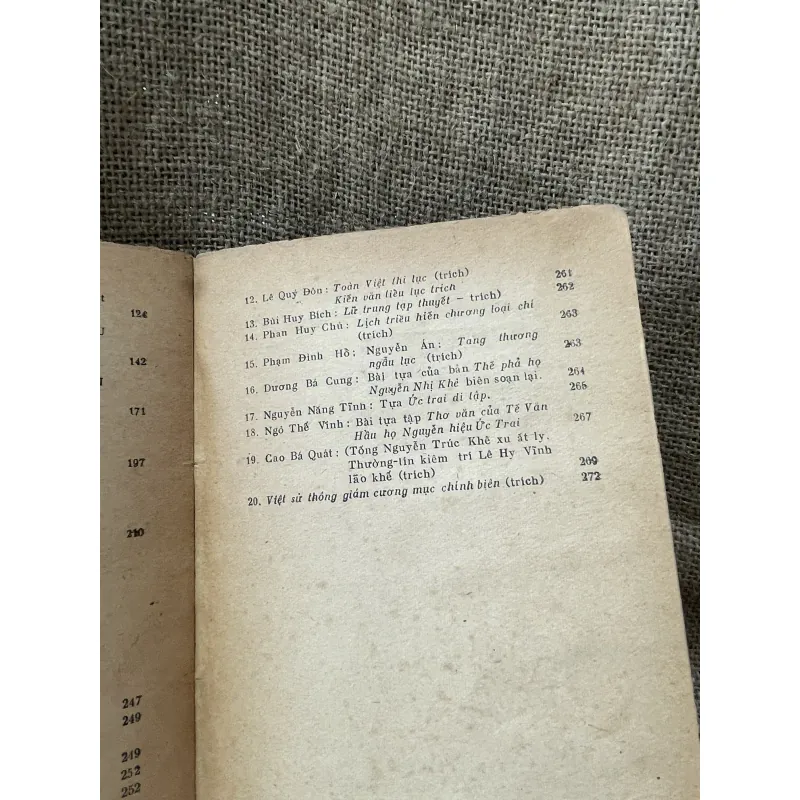 Trên đường tìm hiểu sự nghiệp thơ văn Nguyễn Trãi 993612