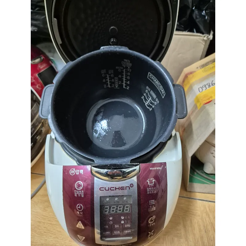 Thanh lý nồi cơm cuchen 1.8L  731424
