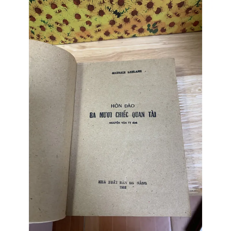 Hòn Đảo 30 Chiếc Quan Tài - Maurice Leblanc 926103