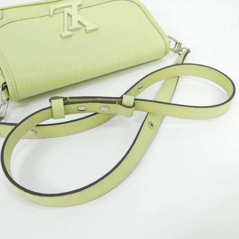 Túi xách vai Louis Vuitton Epi Buci M22960 - Hàng hiệu Chính hãng 767512