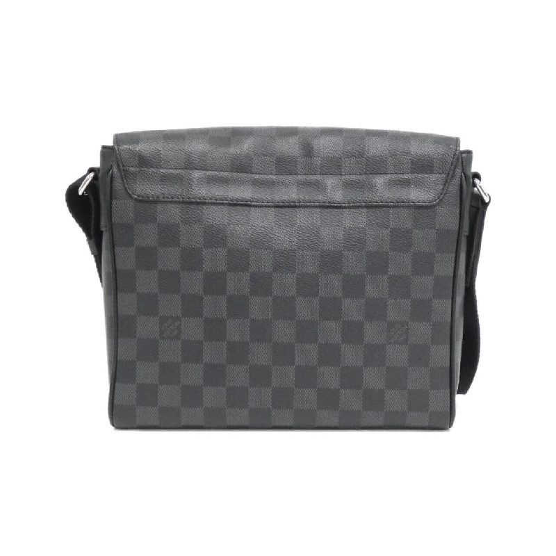 Túi đeo vai Louis Vuitton Damier Graphite District PM N41028 613271